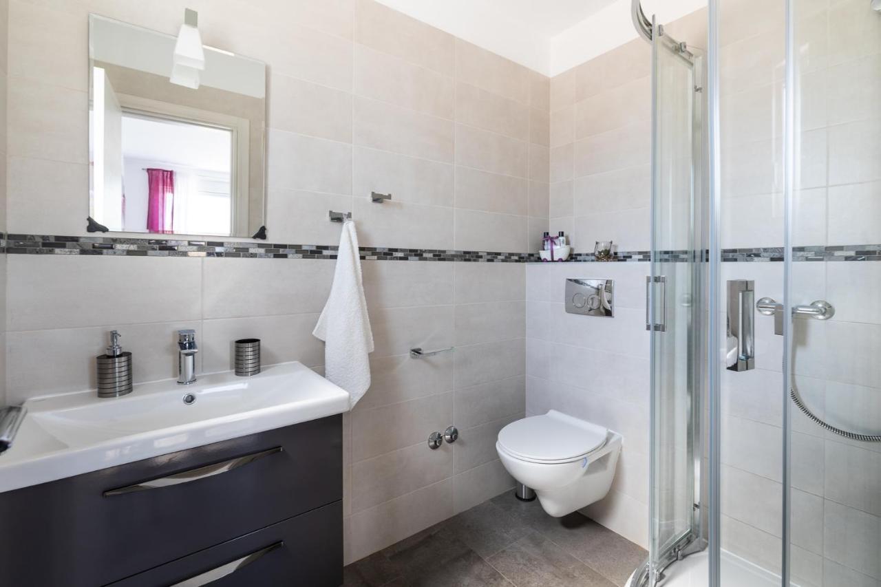 Apartman Bura Пунат Екстериор снимка