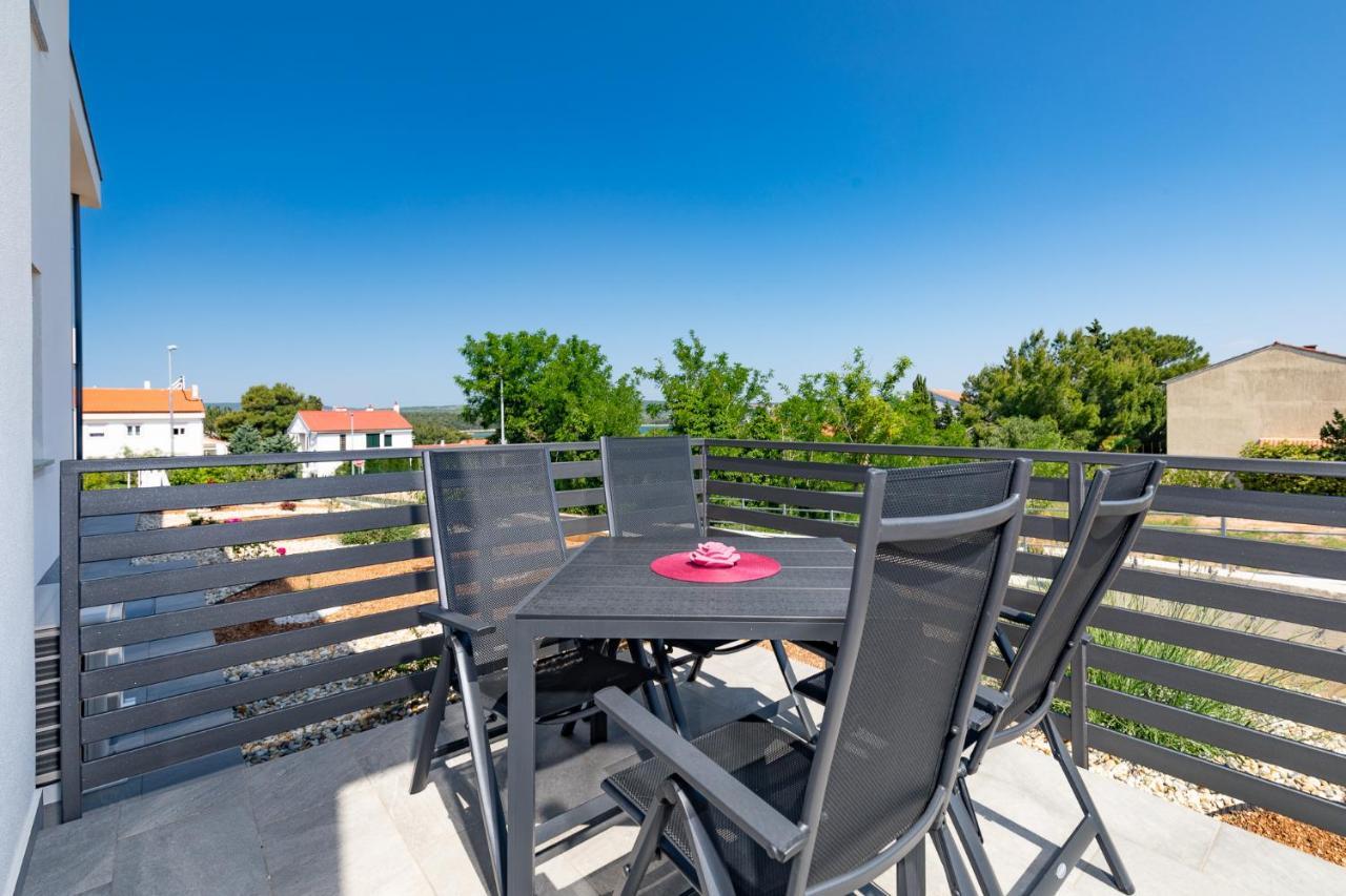 Apartman Bura Пунат Екстериор снимка