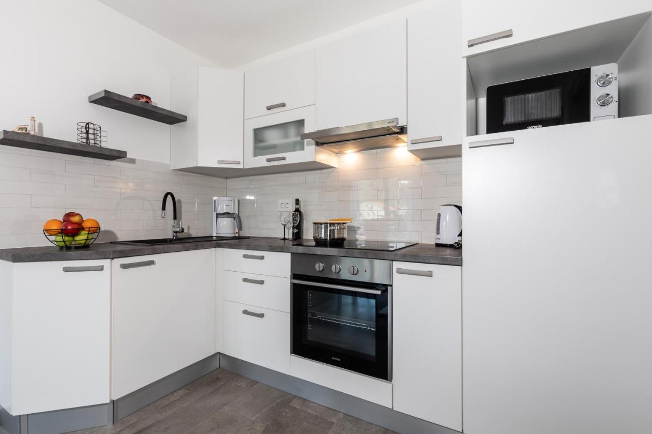 Apartman Bura Пунат Екстериор снимка