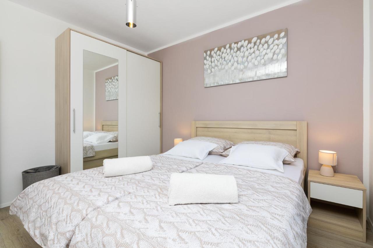 Apartman Bura Пунат Екстериор снимка